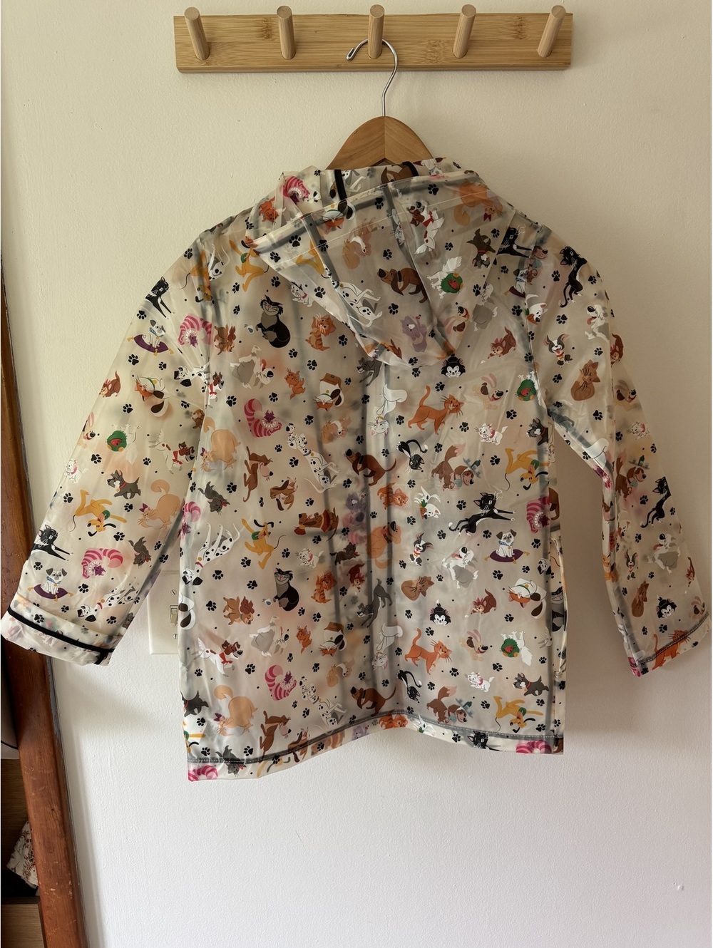 Disney Cats and dogs clear hooded Raincoat size XS - Picture 4 of 5